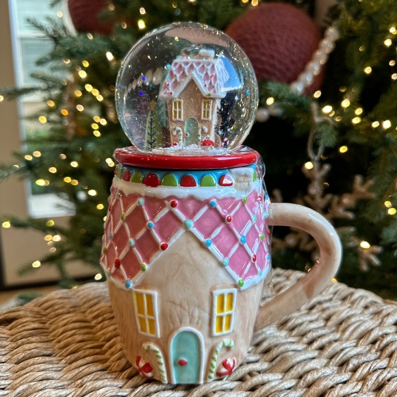 Other - Gingerbread mug snow globe Christmas 2023